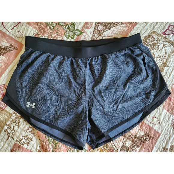 Under Armour Pants - Under Armour UA Fly By 2.0 Printed Shorts Black Loose Fit Shorts Womens size XL‎